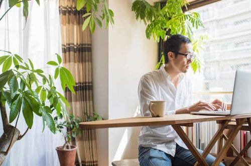 Consulting from Home A Viable Option for Experienced Professionals