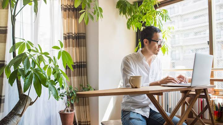 Consulting from Home A Viable Option for Experienced Professionals