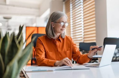 Exploring Customer Service Roles for Seniors in Remote Work Which Jobs Are Worth Your Time